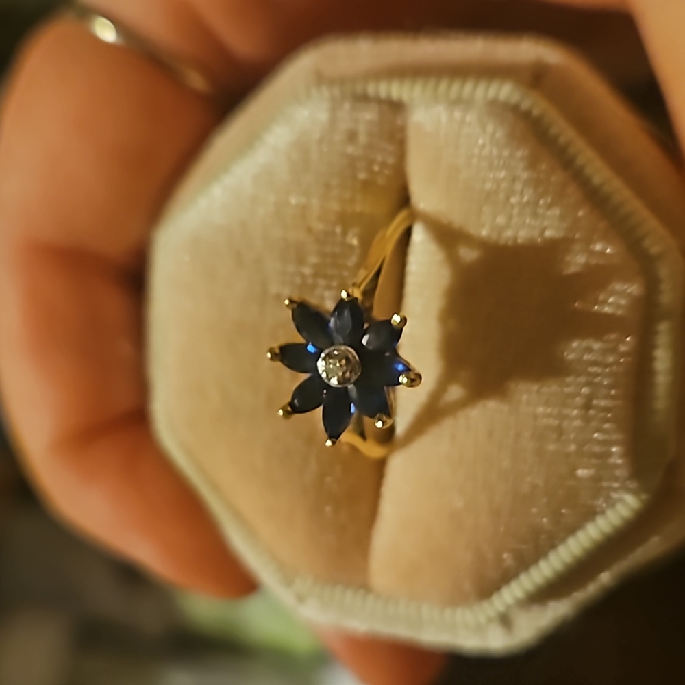 10k gold sapphire ring